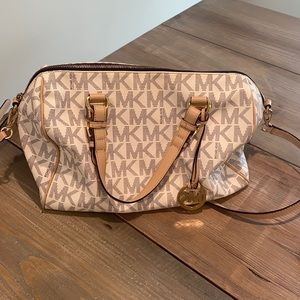 Michael Kors Shoulder Bag